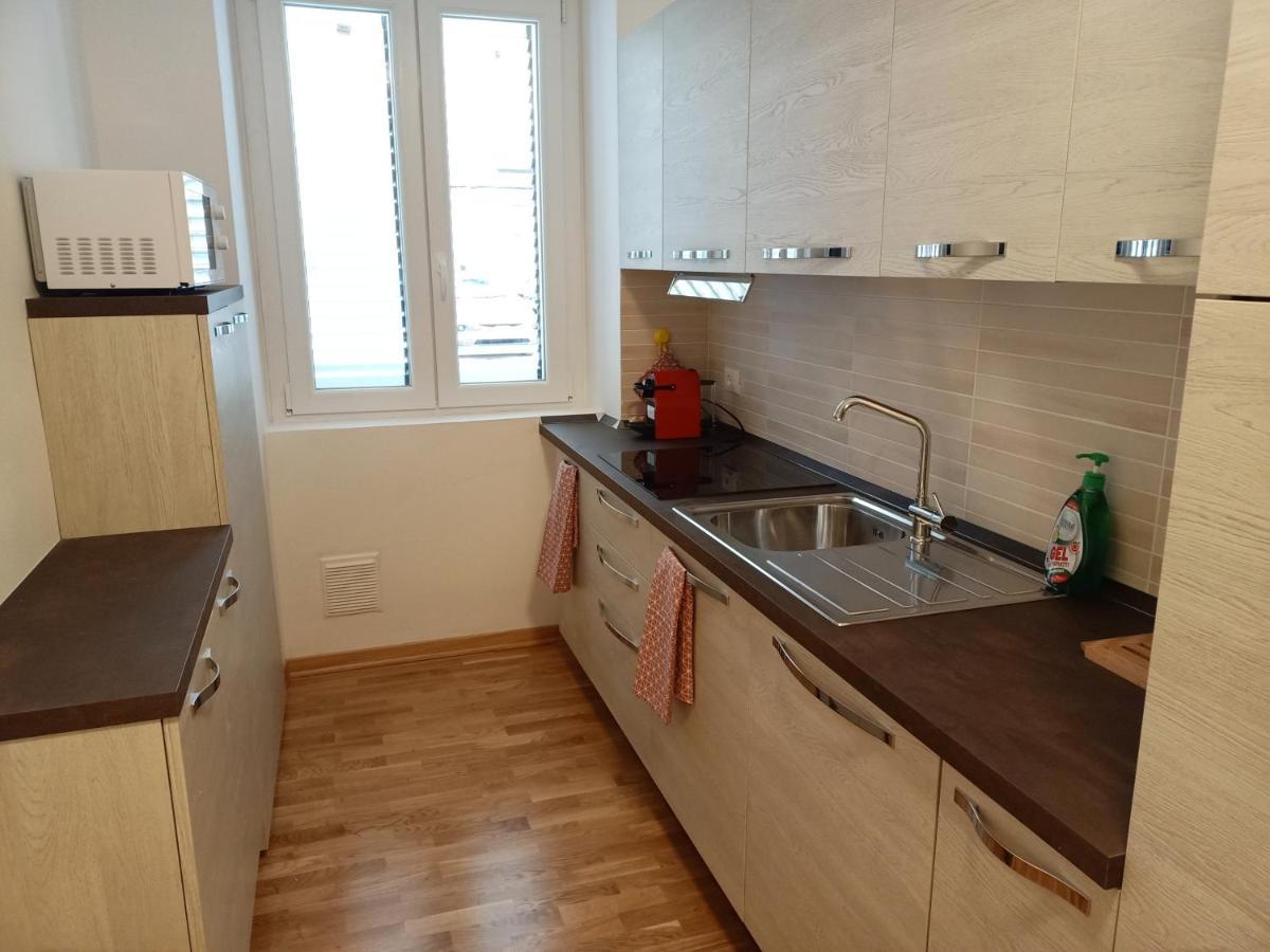 Noemi Miramar Apartment Триест Екстериор снимка